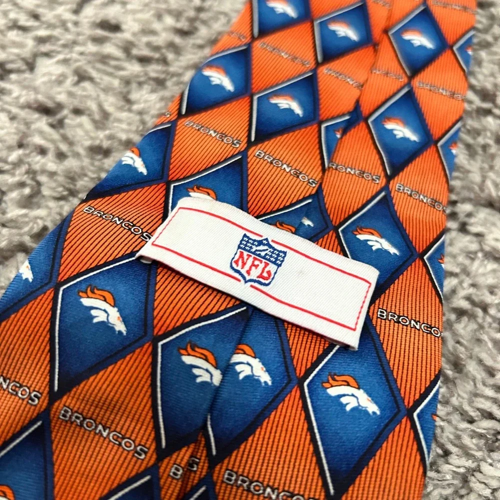 NFL Denver Broncos Mens Silk Necktie Orange Blue Diamond Logo‎ Pattern Tie